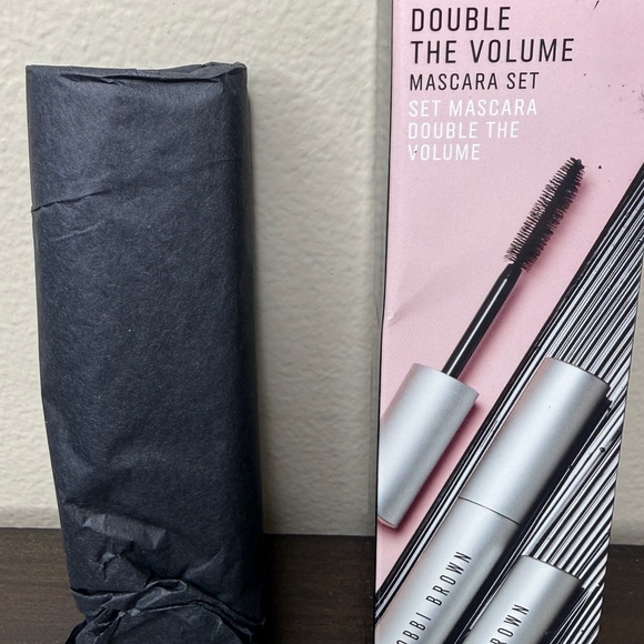 Bobbi Brown Indestructible Duo Mascara - Black - Picture 3 of 5